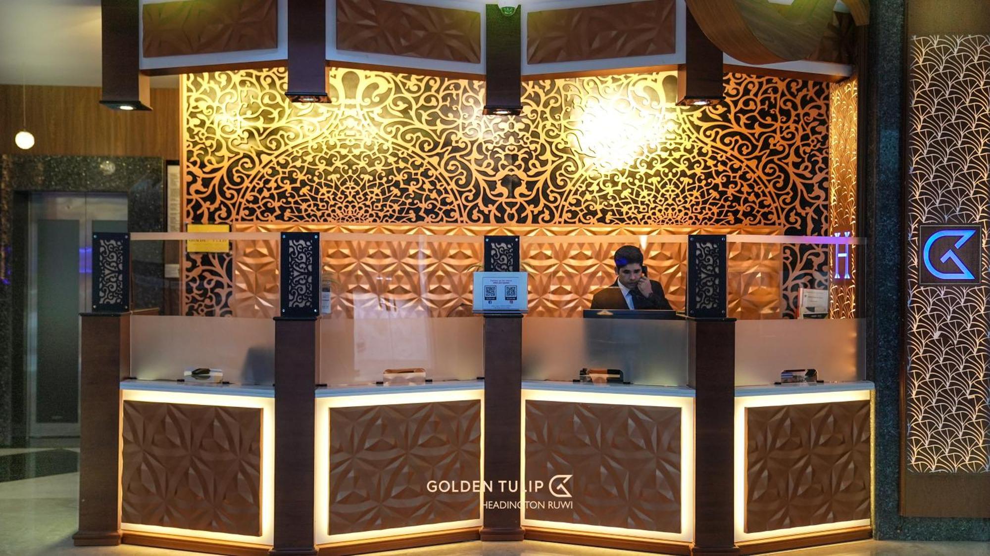 Golden Tulip Headington Hotel Masqat Buitenkant foto